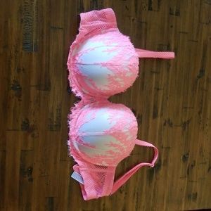 Victoria's Secret Intimates & Sleepwear - Brand New Dream Angel Multi Way Bra 36DDD Victoria's Secret Intimates & Sleepwear - Brand New Dream Angel Multi Way Bra 36DDD